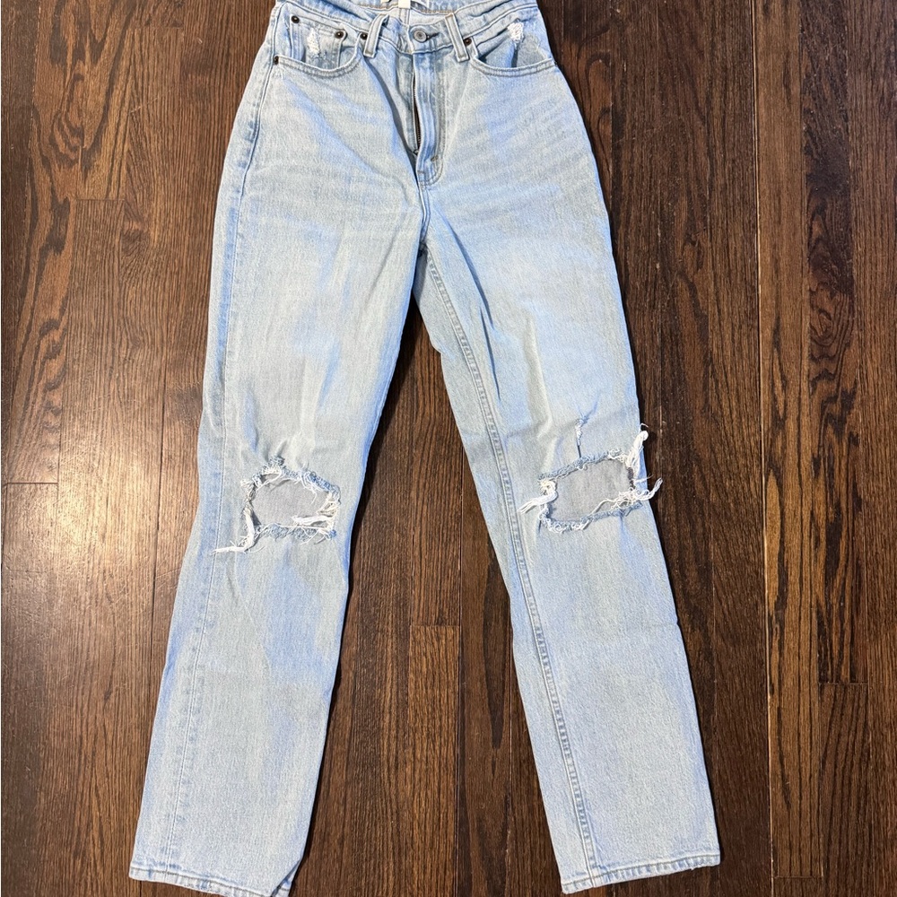 Abercrombie Curve Love 90s Straight Jean